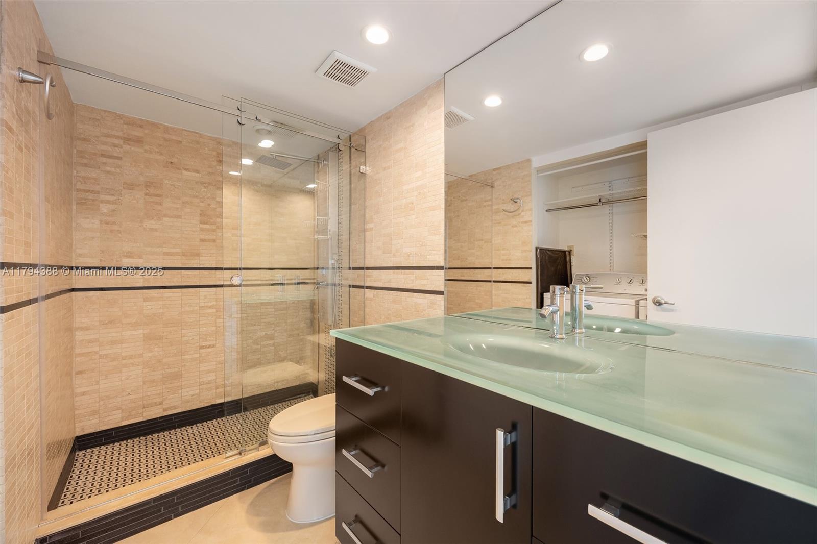 1600 SOUTH BAYSHORE LANE - Residential