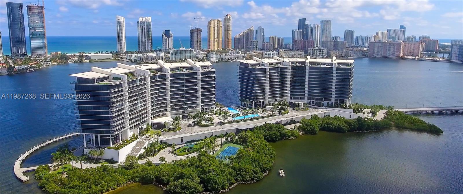 PRIVE CONDO - Residential