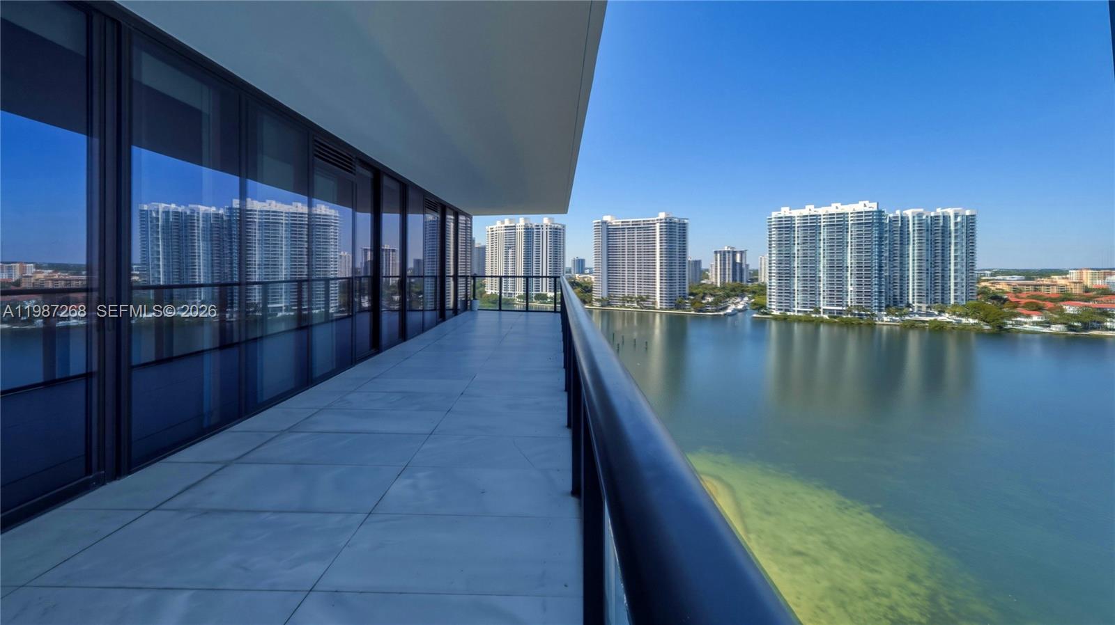 PRIVE CONDO - Residential