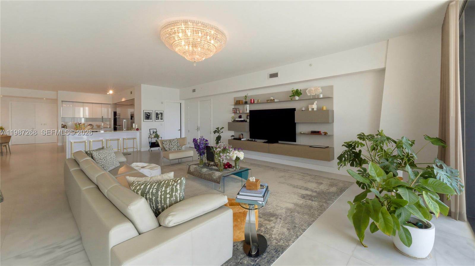 PRIVE CONDO - Residential