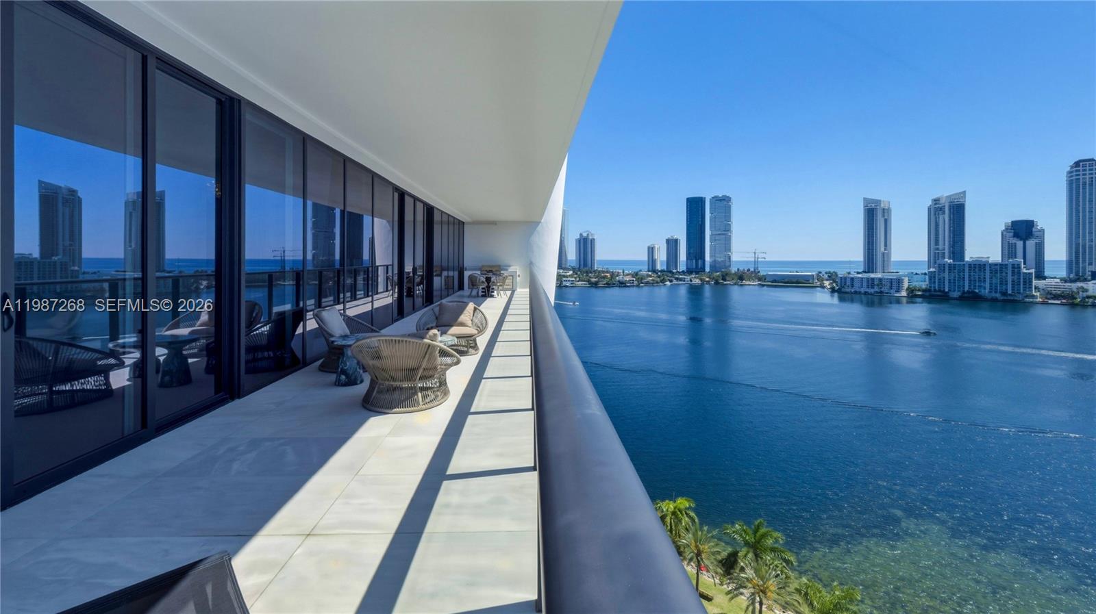PRIVE CONDO - Residential