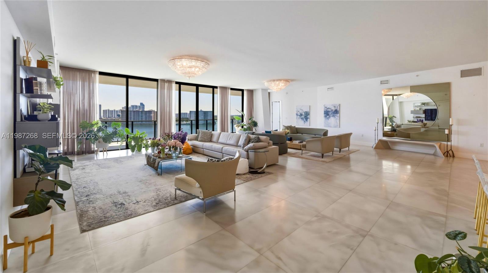 PRIVE CONDO - Residential