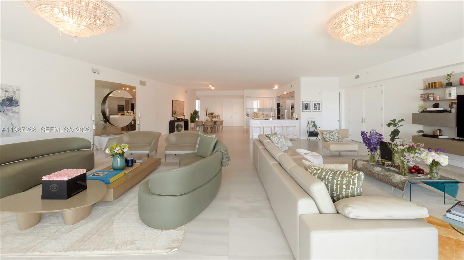 PRIVE CONDO - Residential