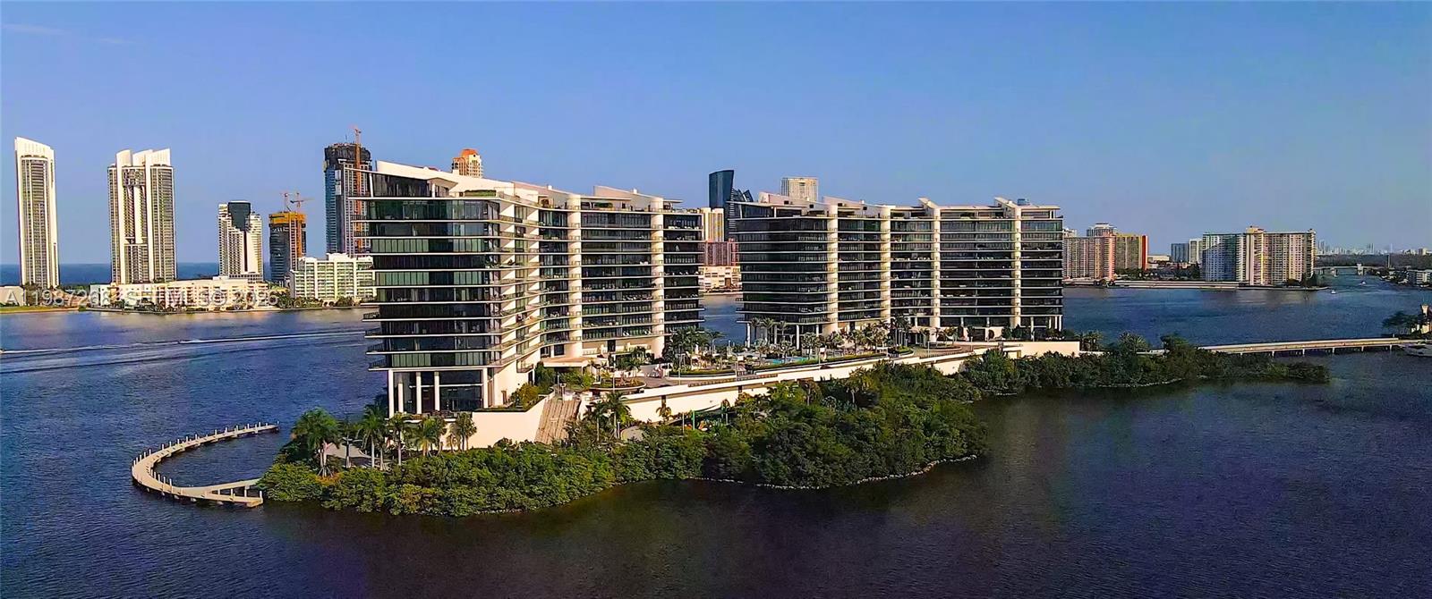PRIVE CONDO - Residential