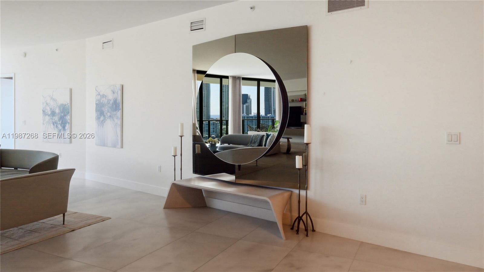 PRIVE CONDO - Residential