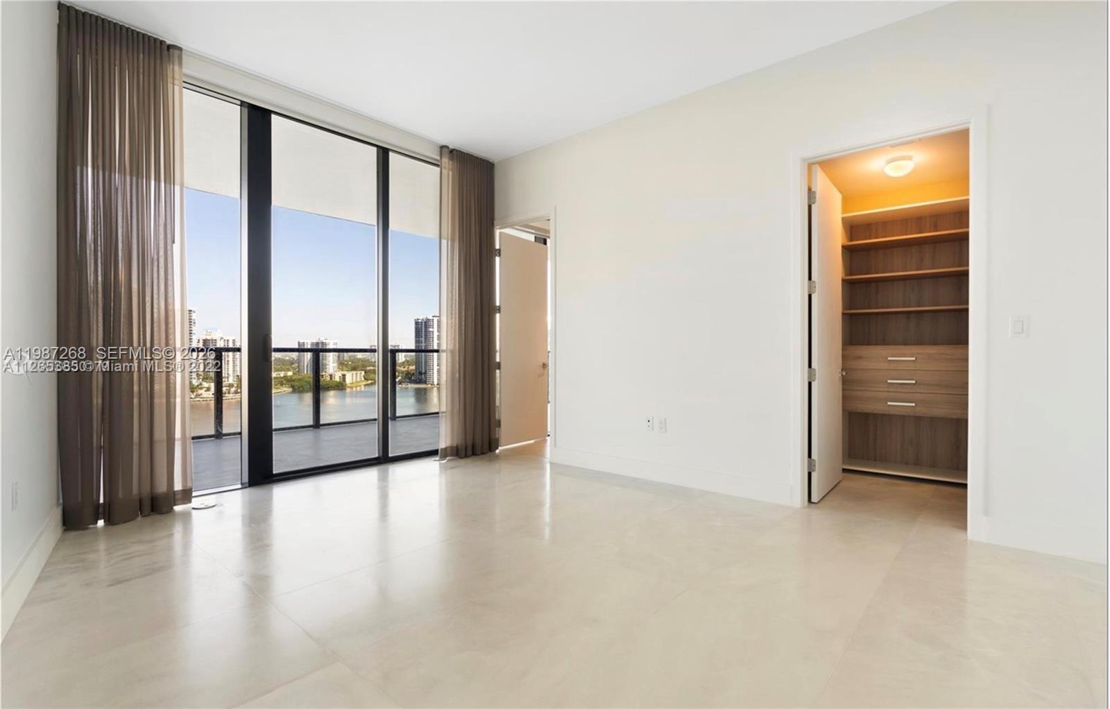 PRIVE CONDO - Residential