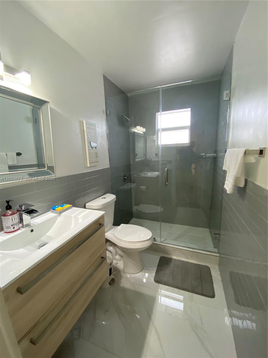BUENA VISTA HEIGHTS EXTEN - Residential Lease