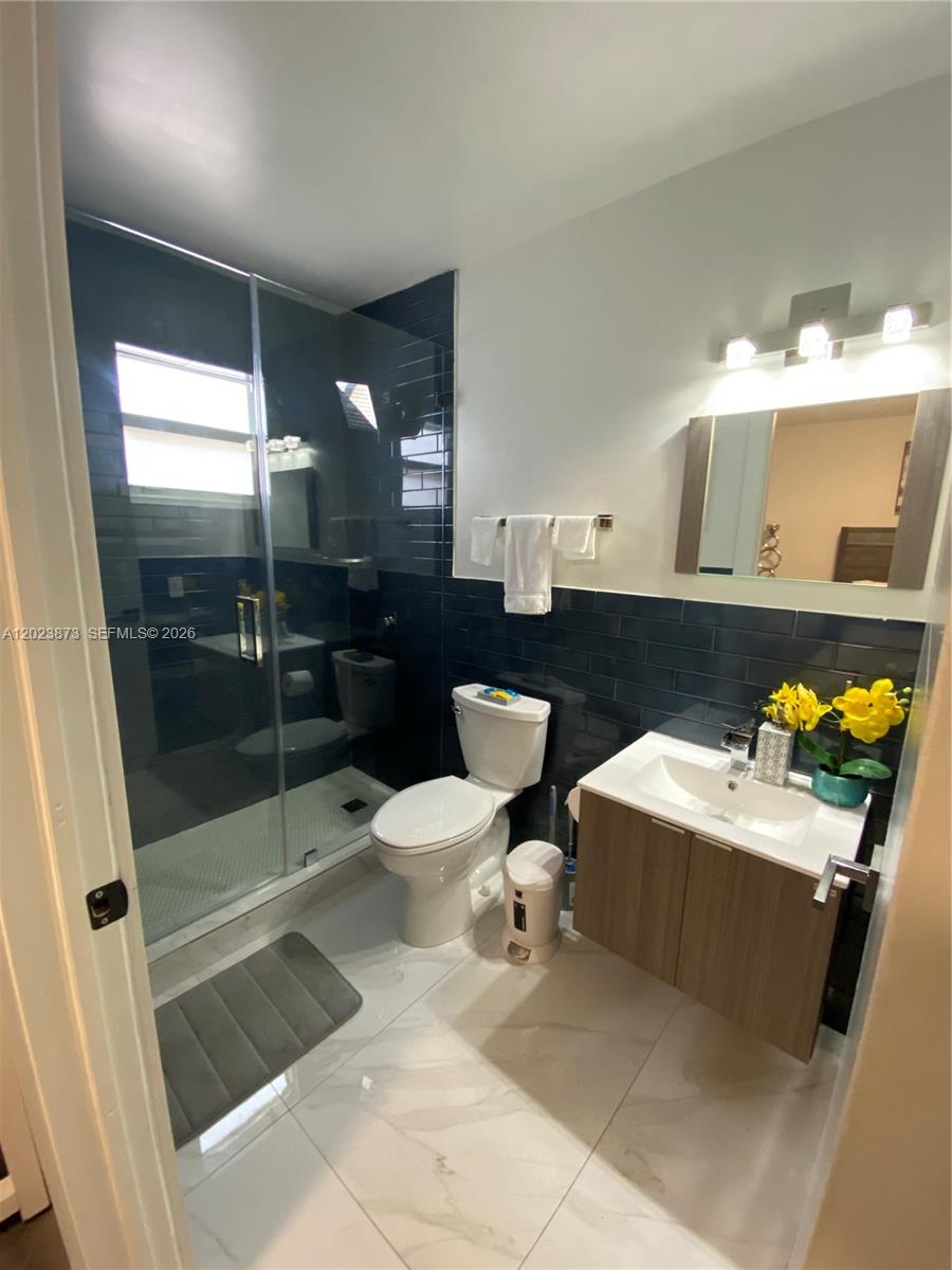 BUENA VISTA HEIGHTS EXTEN - Residential Lease