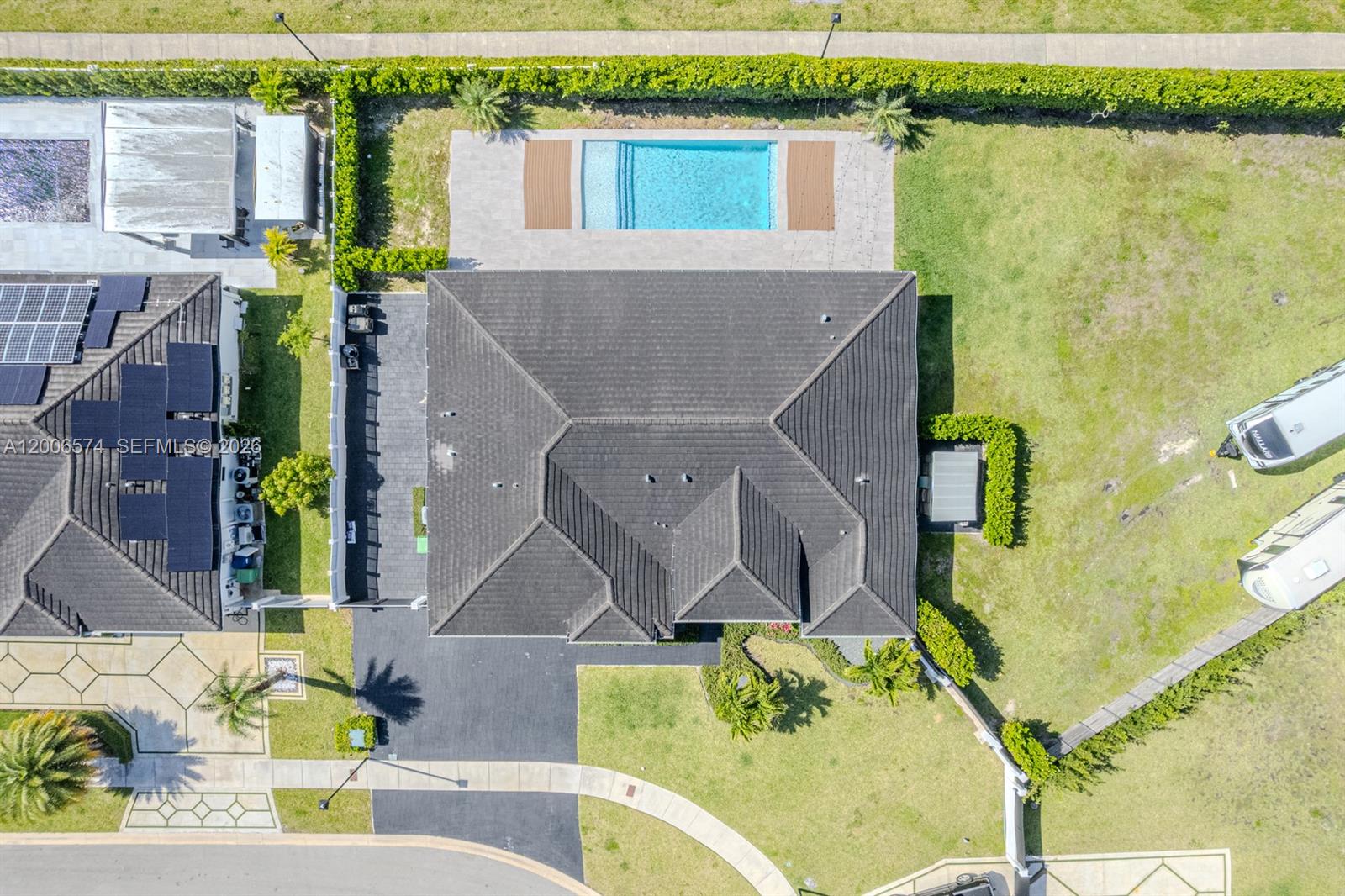 VILHEN DRIVE ESTATES - Residential