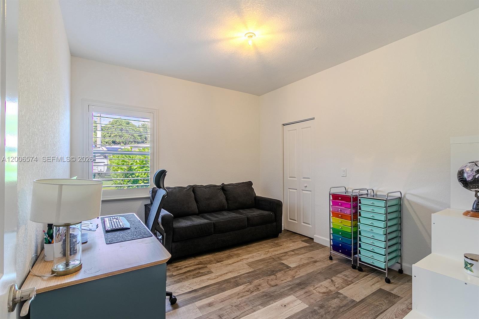 VILHEN DRIVE ESTATES - Residential