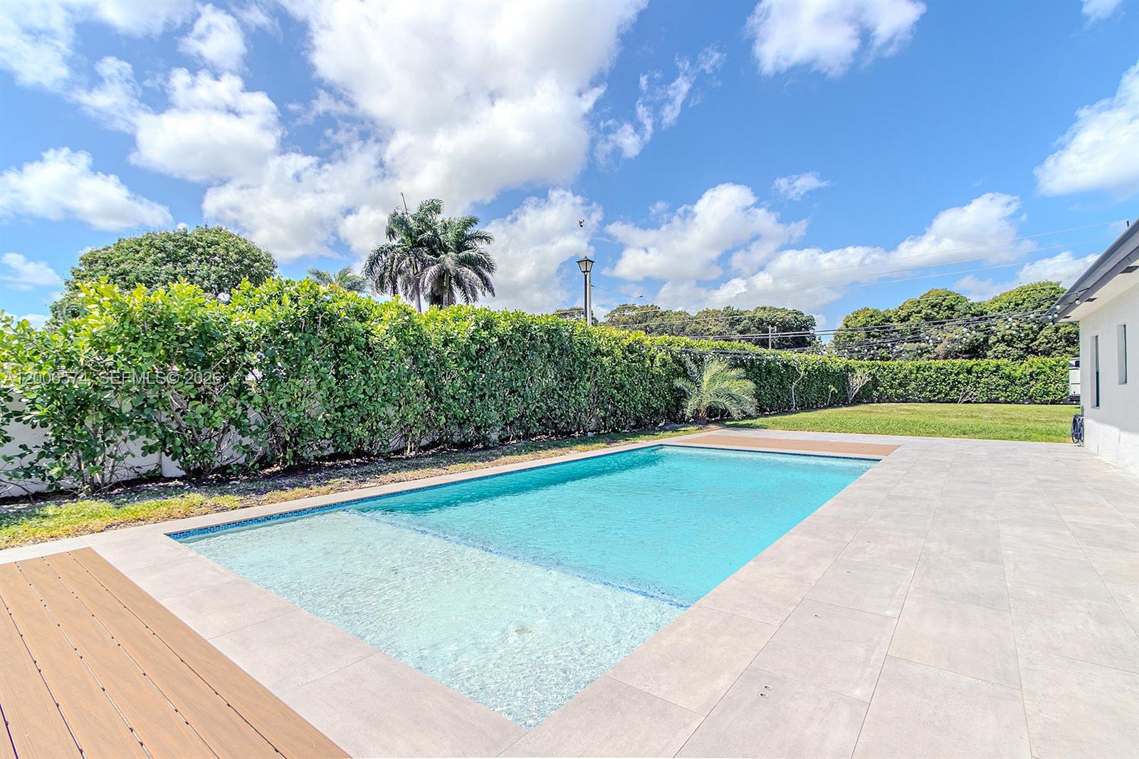 VILHEN DRIVE ESTATES - Residential