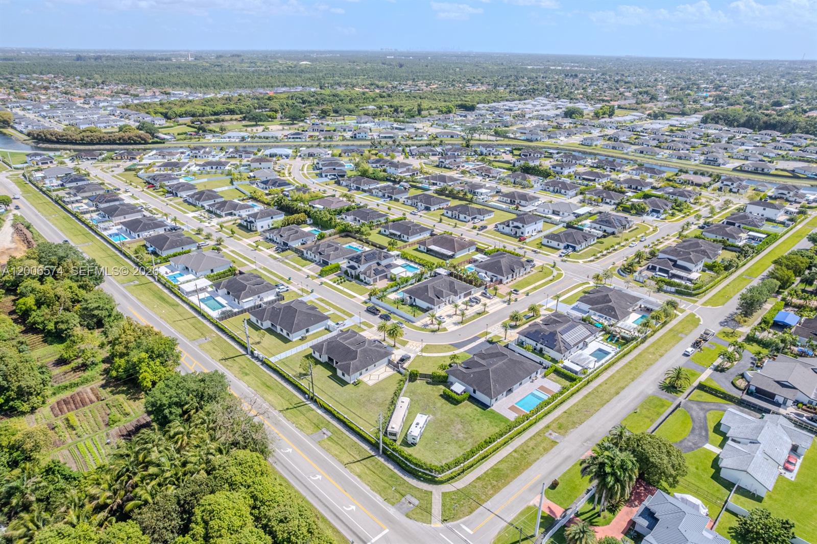 VILHEN DRIVE ESTATES - Residential