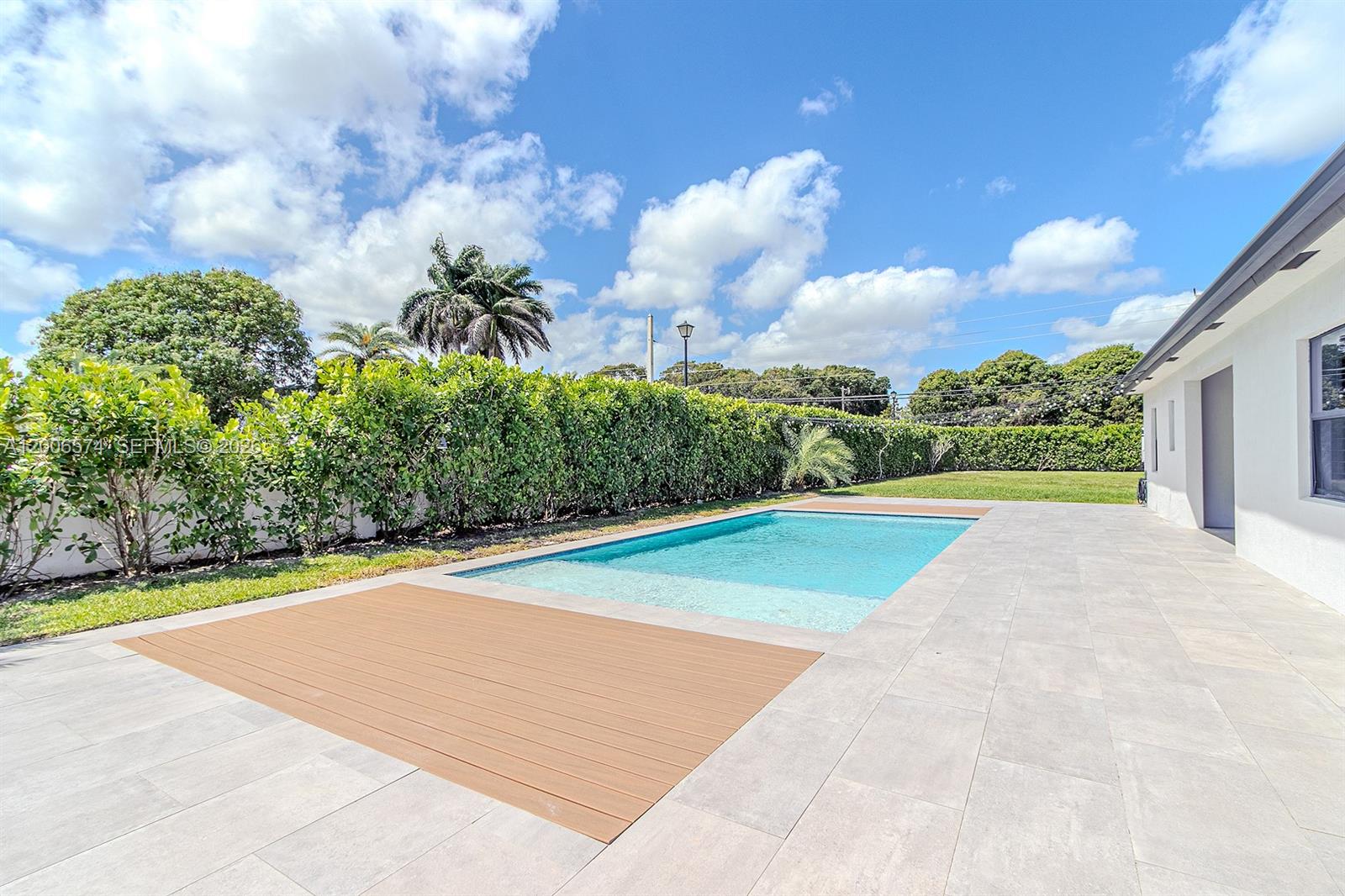 VILHEN DRIVE ESTATES - Residential