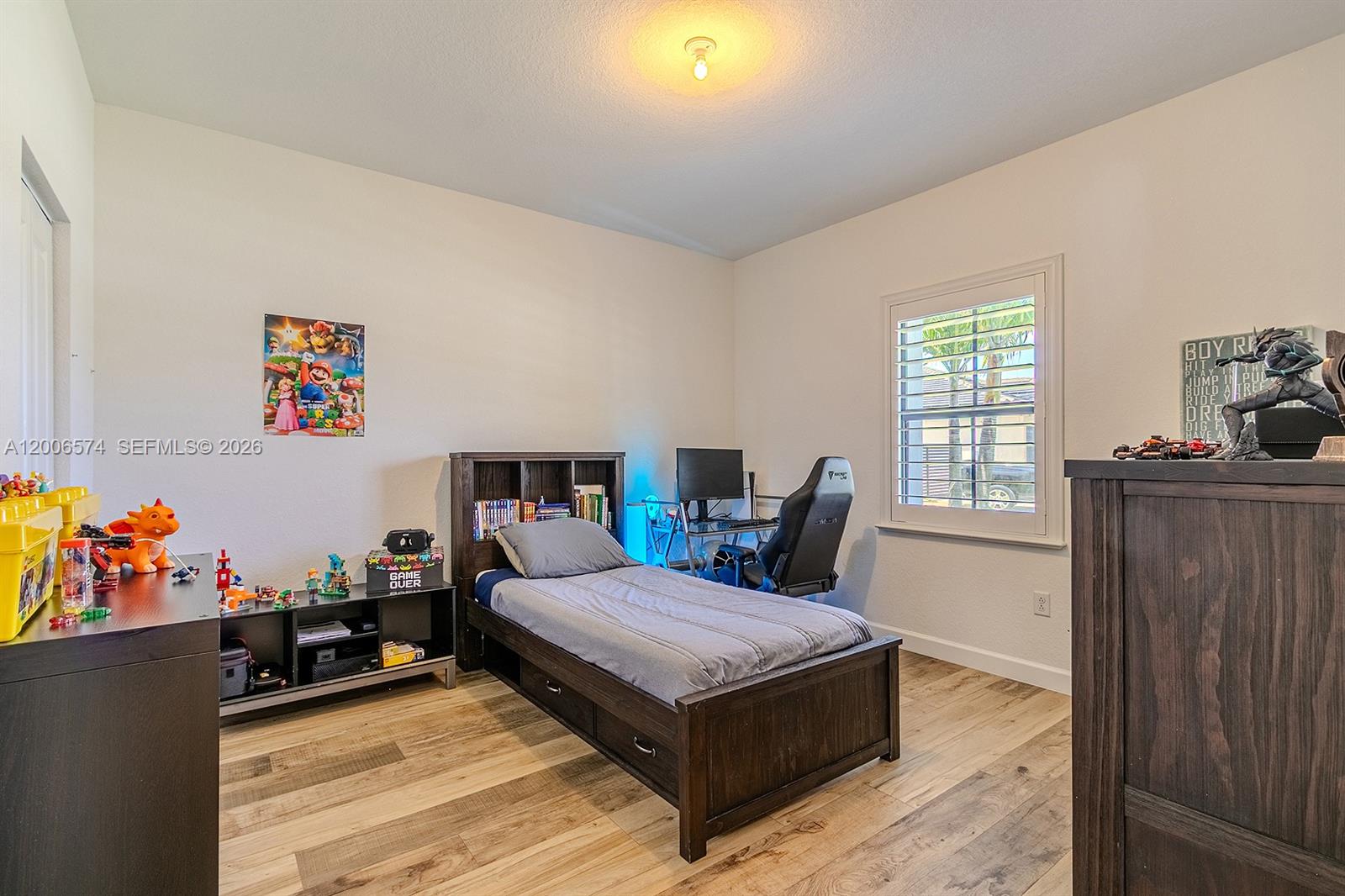 VILHEN DRIVE ESTATES - Residential