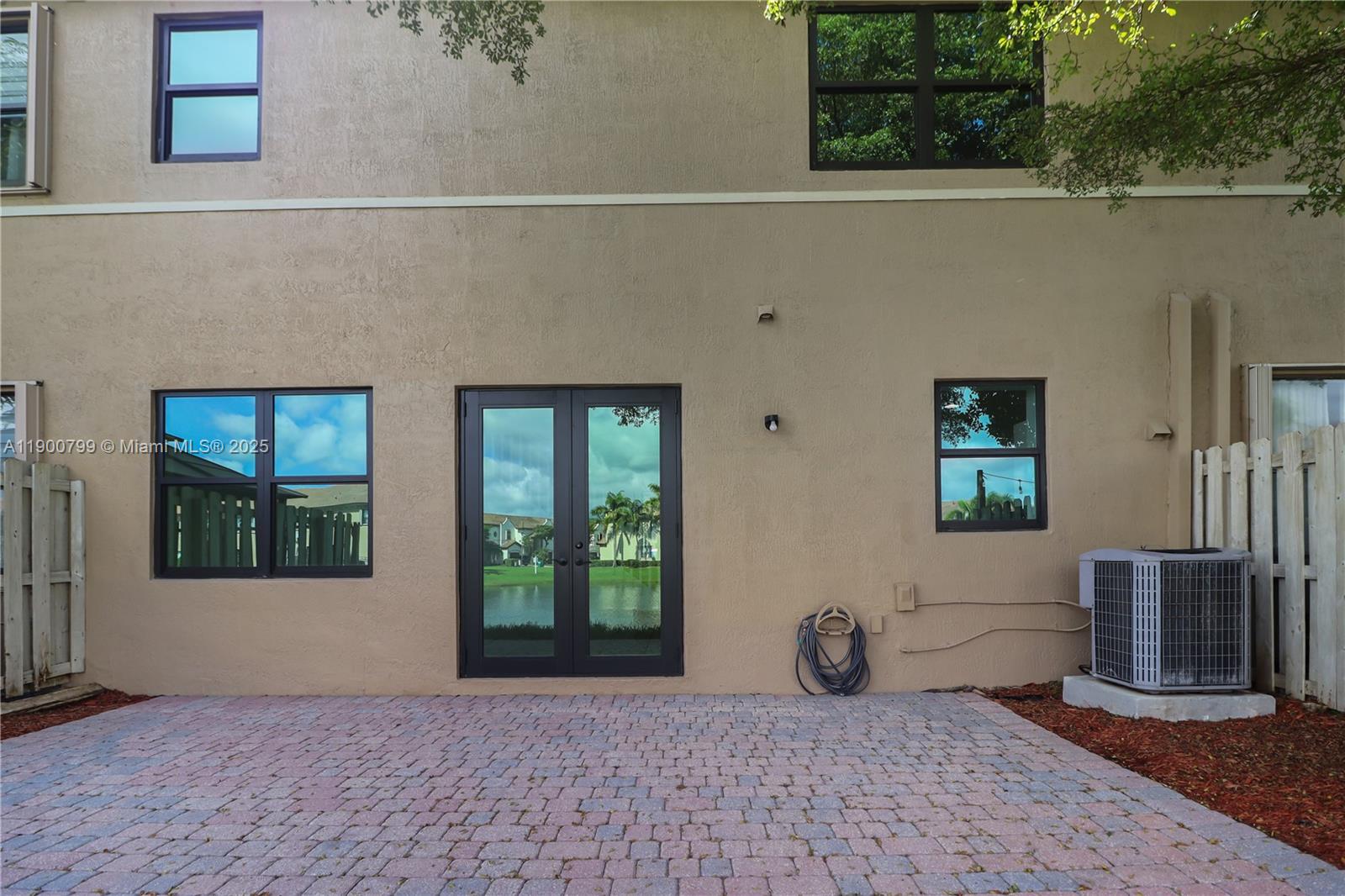 SILVER PALM EAST SEC TWO - Residential