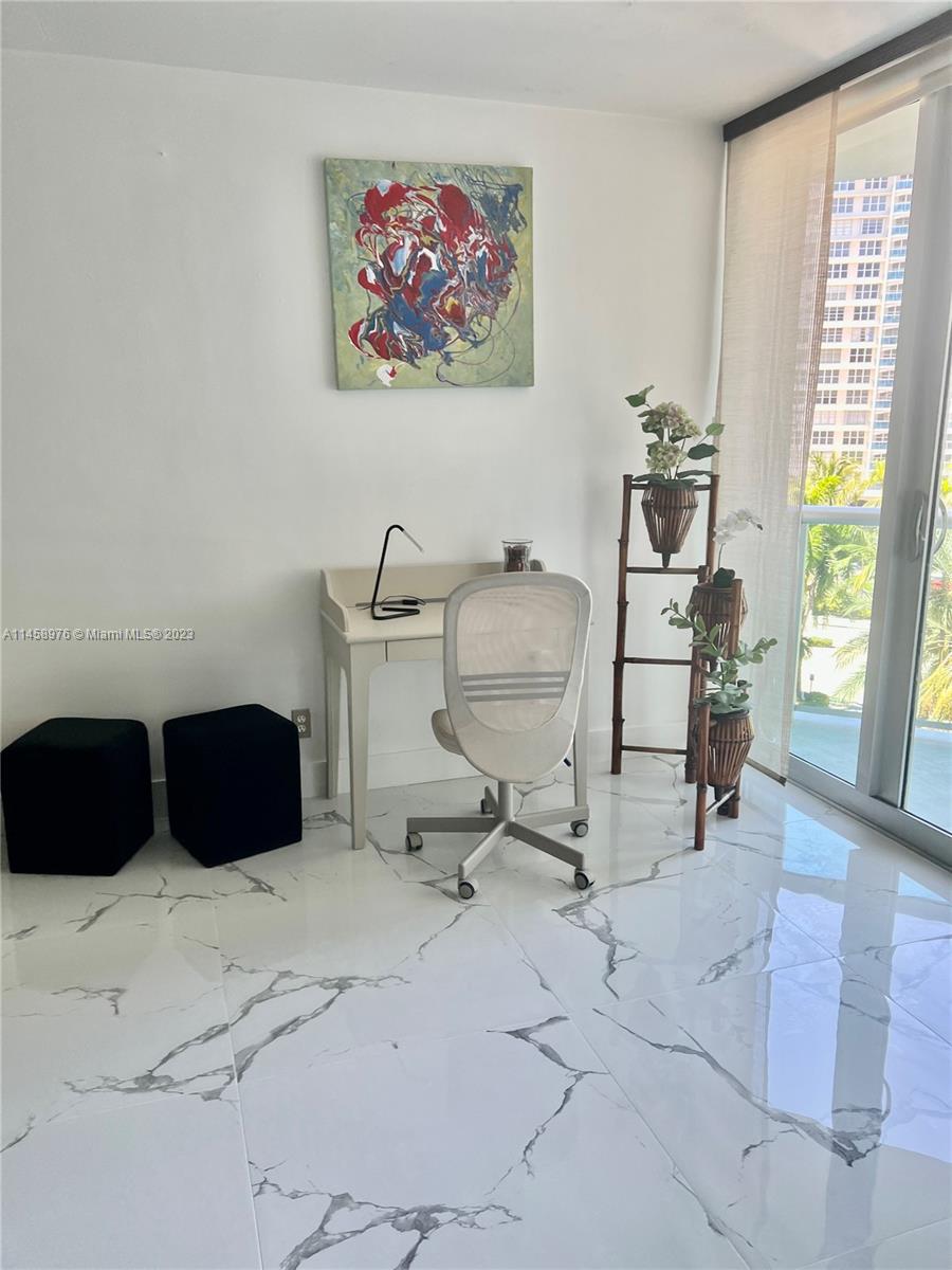 TIDES ON HOLLYWOOD BEACH - Residential Lease