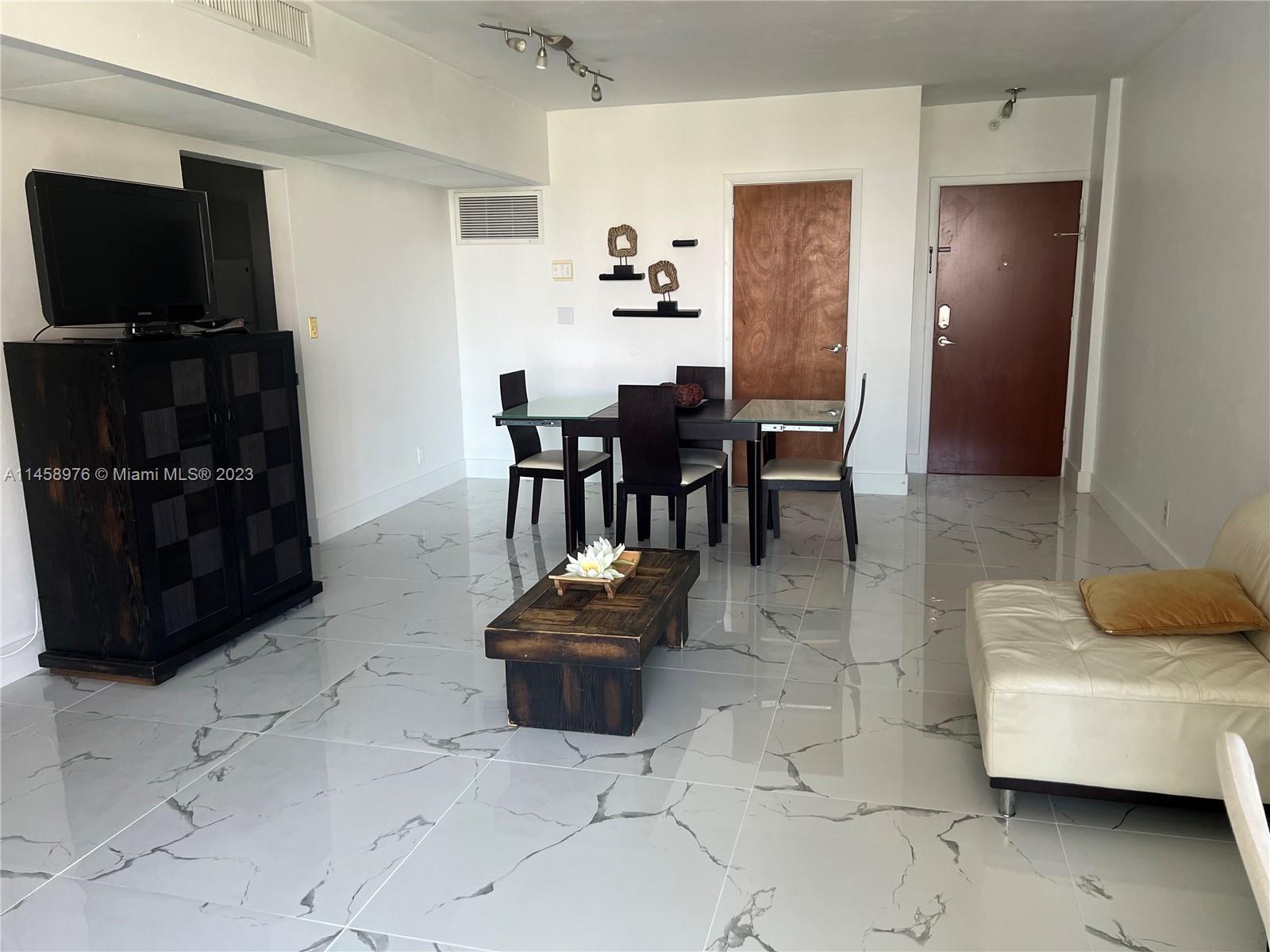 TIDES ON HOLLYWOOD BEACH - Residential Lease