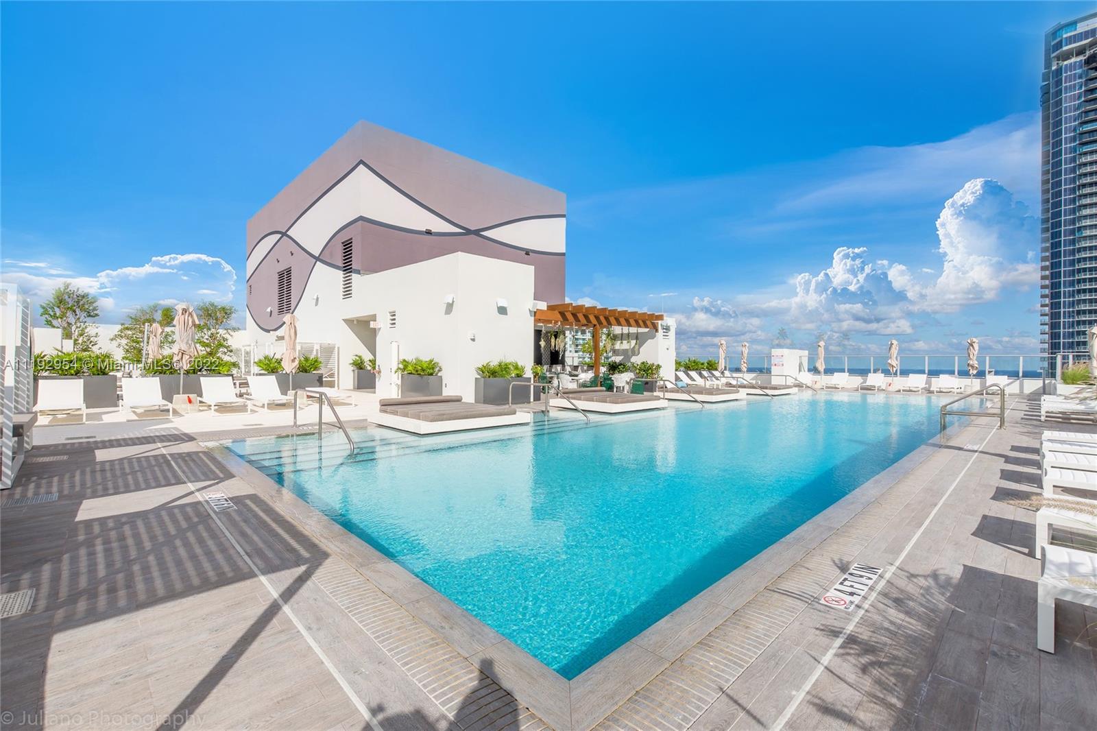 1010 BRICKELL CONDO - Residential Lease