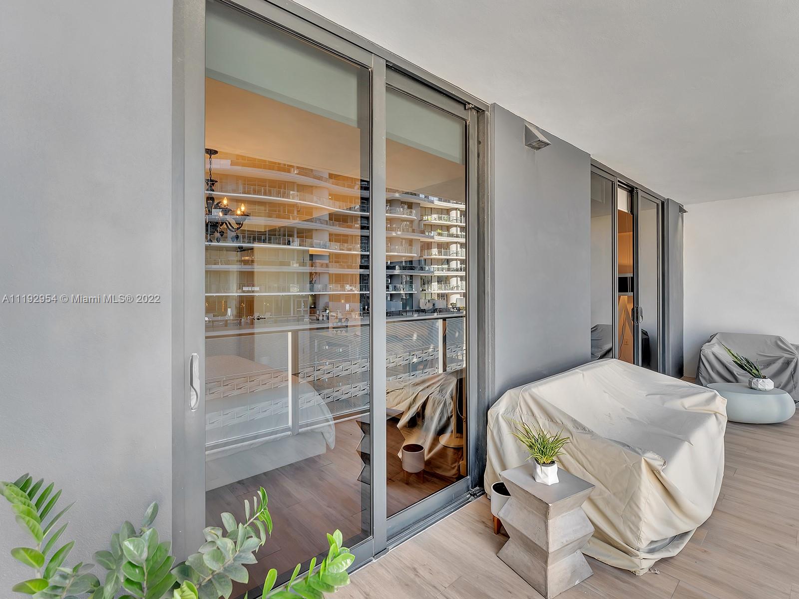 1010 BRICKELL CONDO - Residential Lease