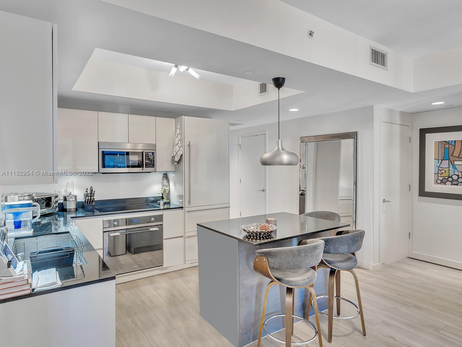 1010 BRICKELL CONDO - Residential Lease