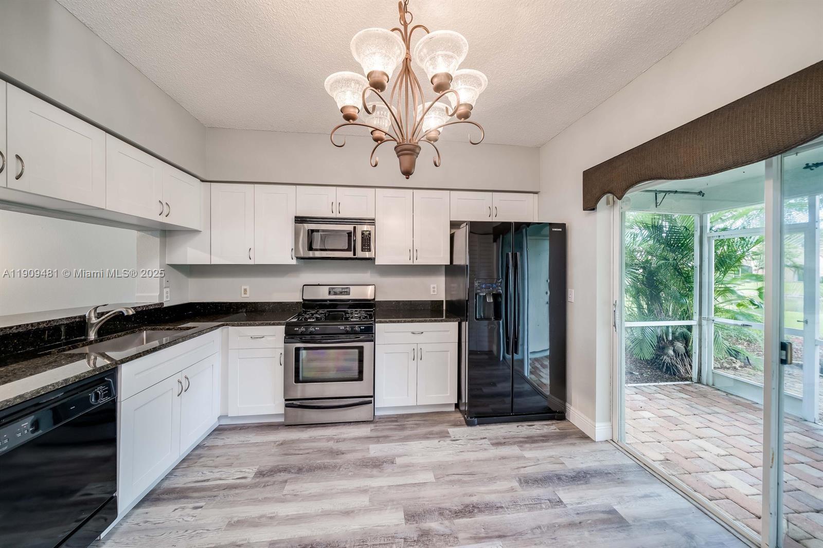 SANIBEL - Residential