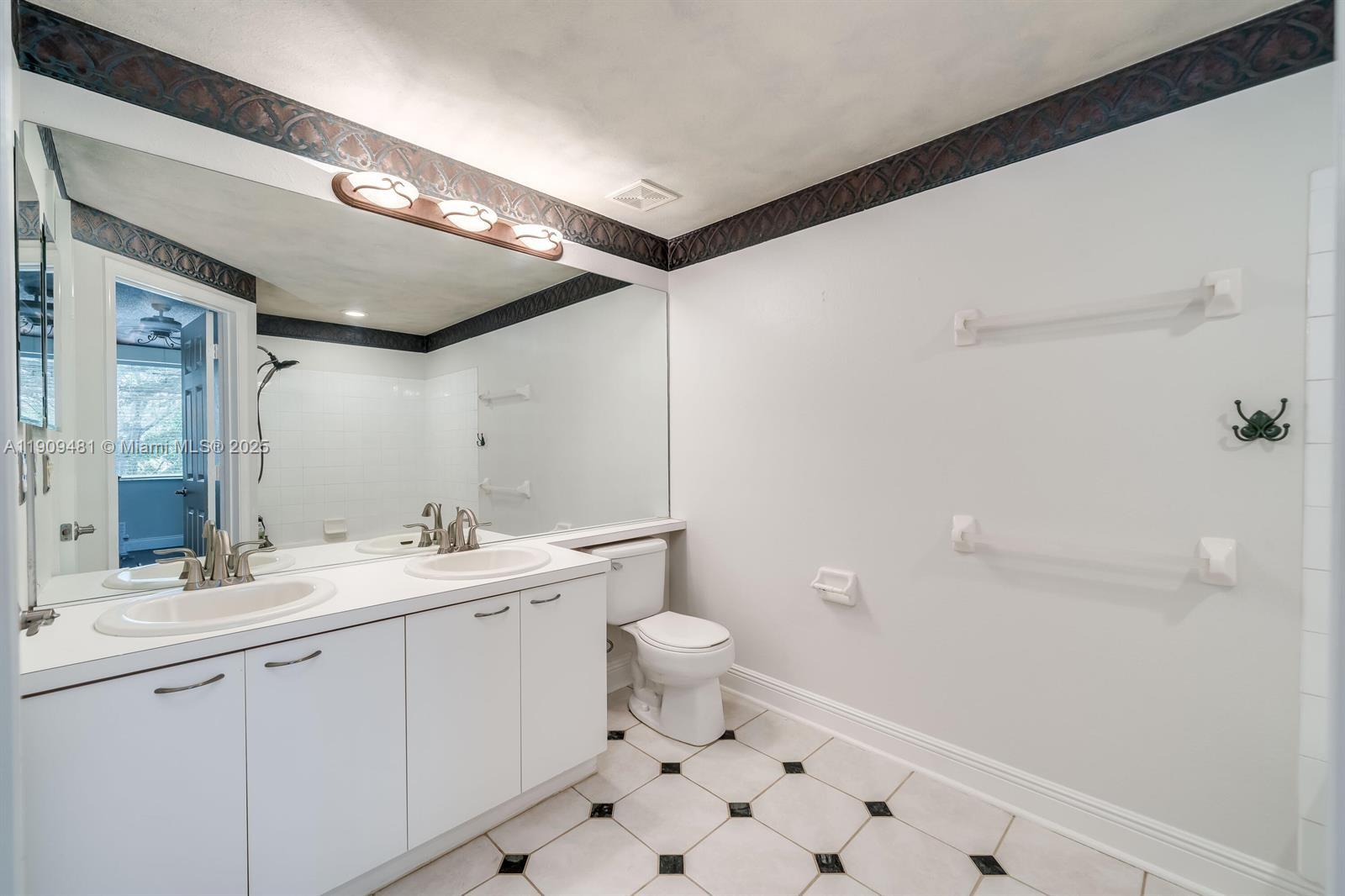 SANIBEL - Residential