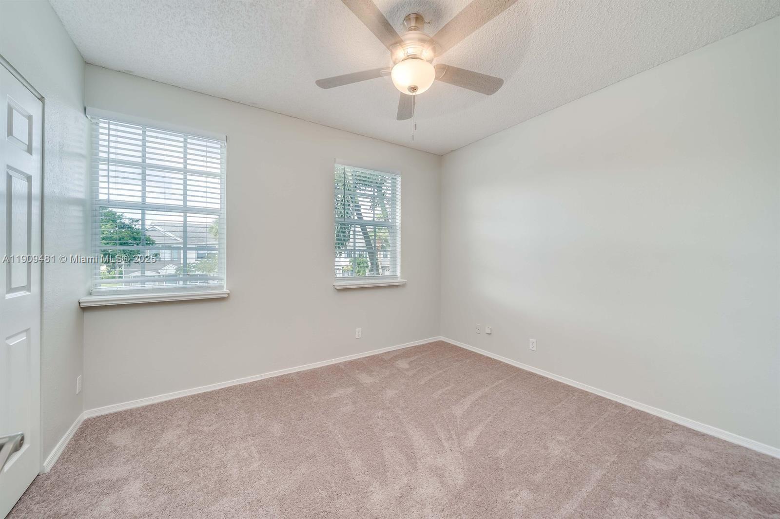 SANIBEL - Residential