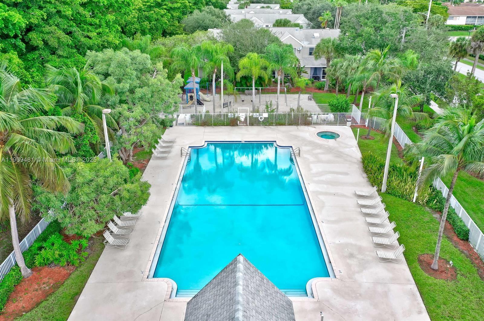 SANIBEL - Residential