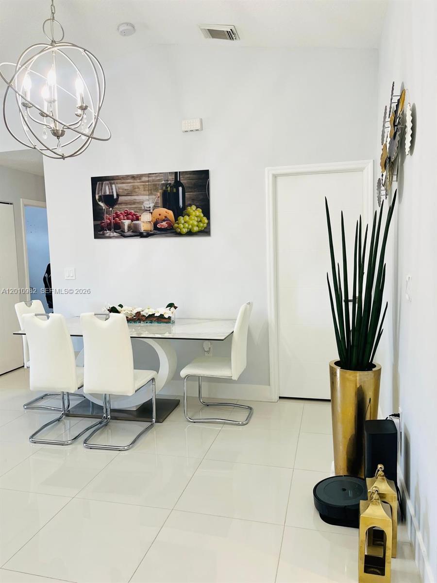 WEST POINCIANA VILLAS CON - Residential