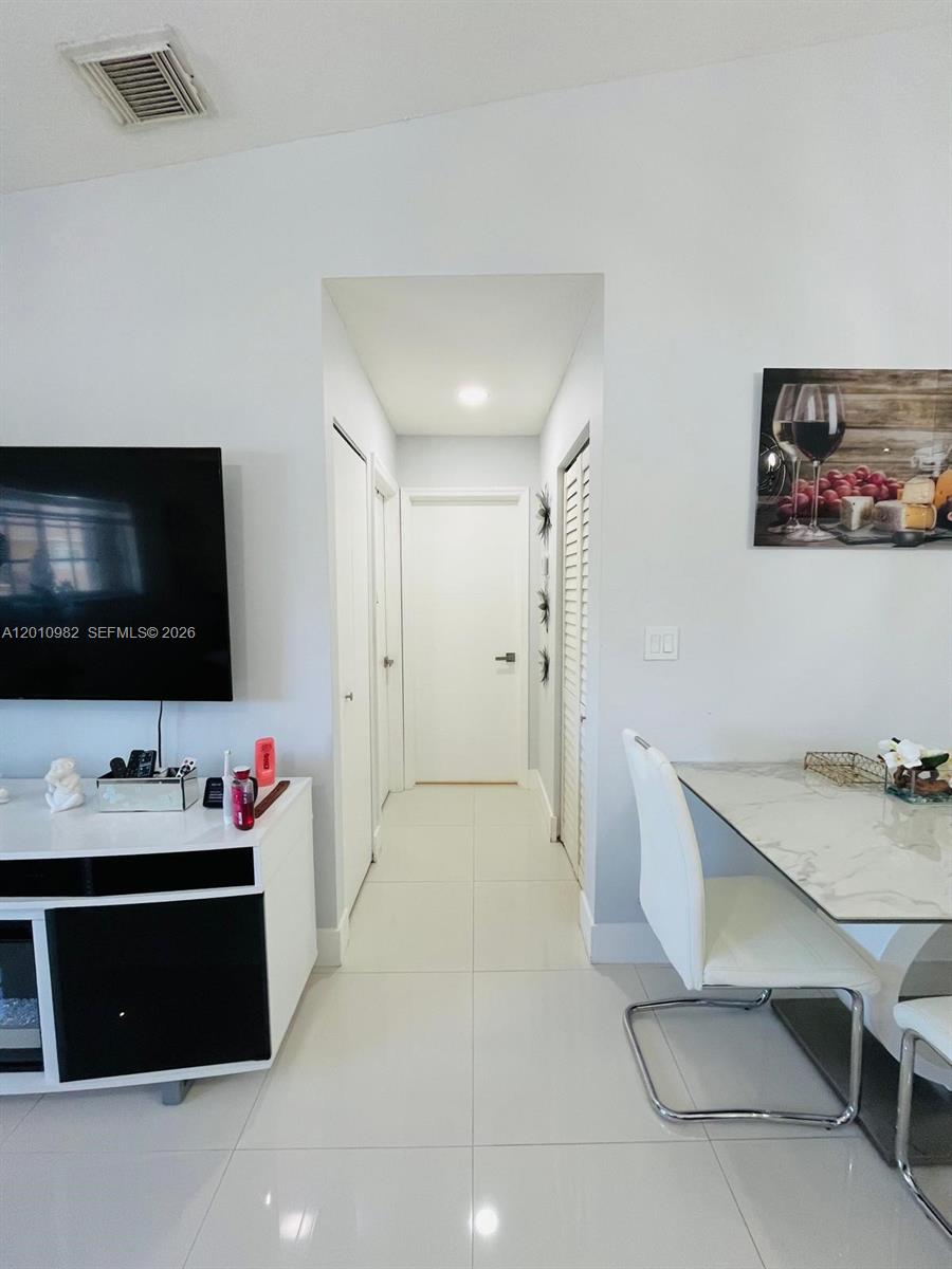 WEST POINCIANA VILLAS CON - Residential