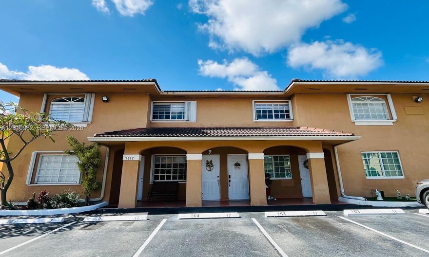 Cozy 2-bedroom, 1-bathroom condominium located in Hialeah. This property offers an excellent location with quick access to major highways such as Interstate 75 and the Florida Turnpike, making it ideal for convenient commuting.

The unit features a well-designed layout with plenty of natural light, creating a comfortable living space perfect for homeowners or investors alike. Conveniently situated near shopping centers, supermarkets, and restaurants, including the popular Westland Mall, everything you need is just minutes away.

A great opportunity in a highly desirable and accessible area
