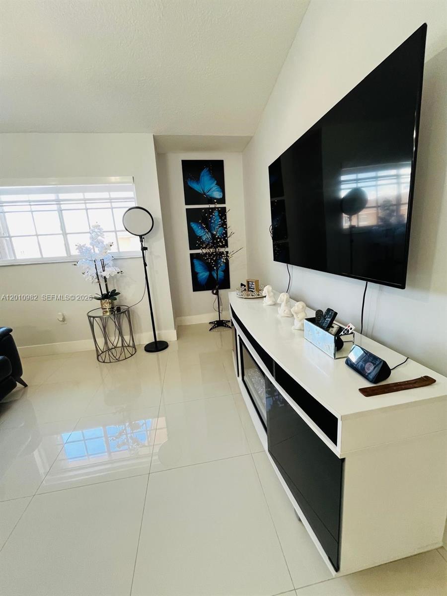 WEST POINCIANA VILLAS CON - Residential