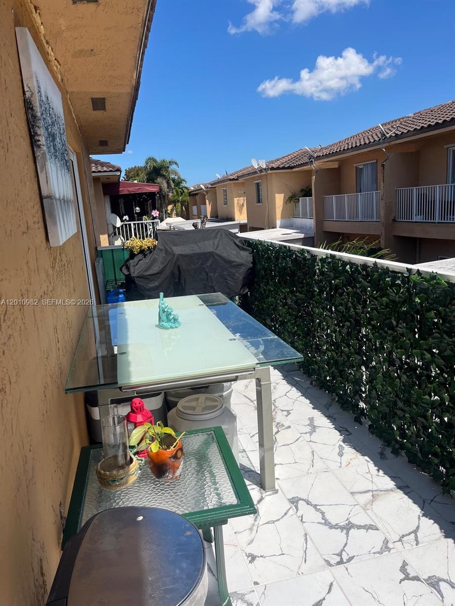 WEST POINCIANA VILLAS CON - Residential