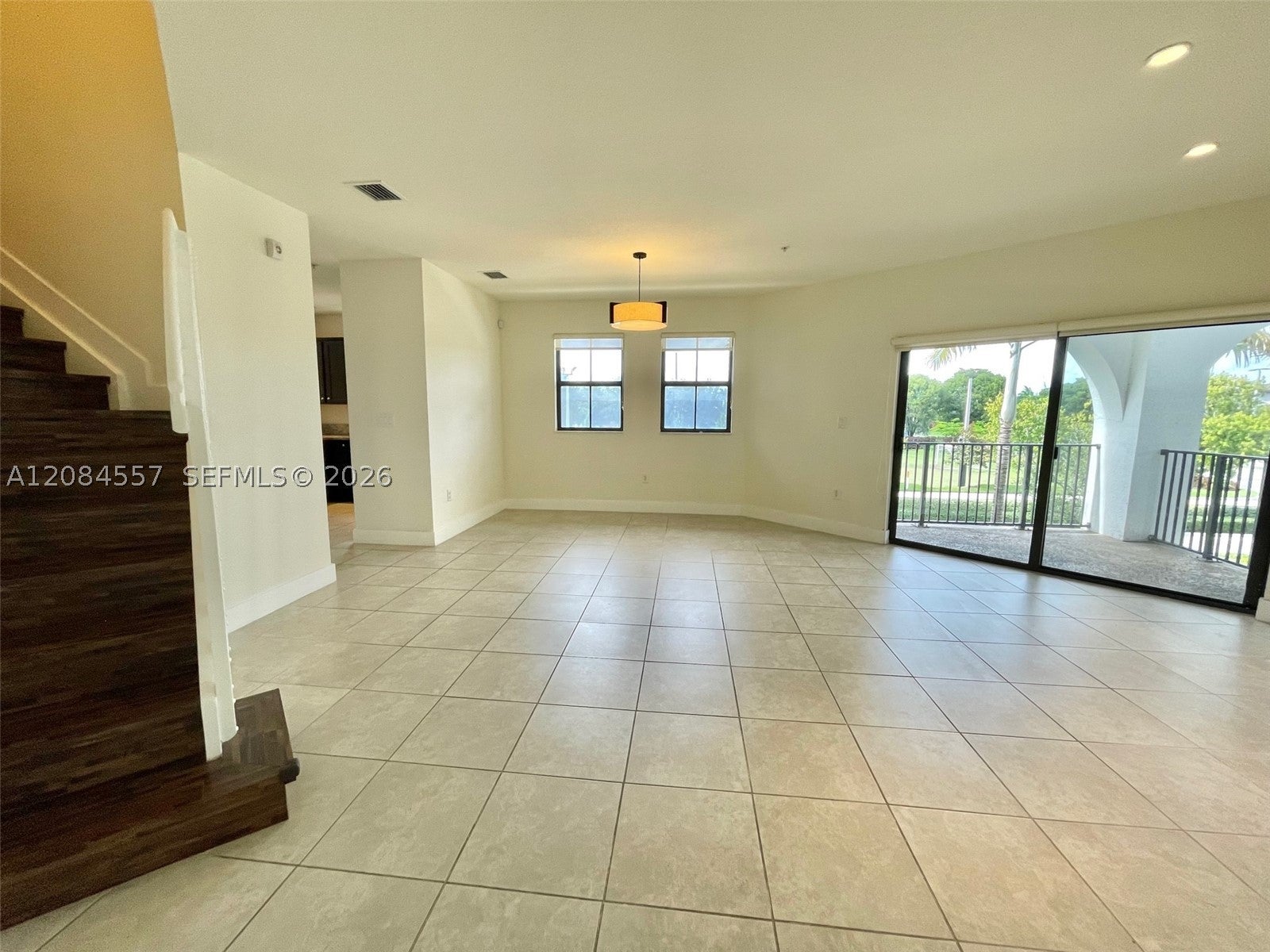 10600 NW 88th St 204