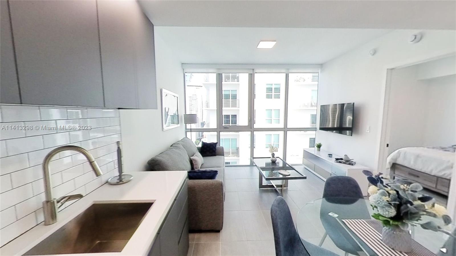 YOTELPAD MIAMI - Residential Lease