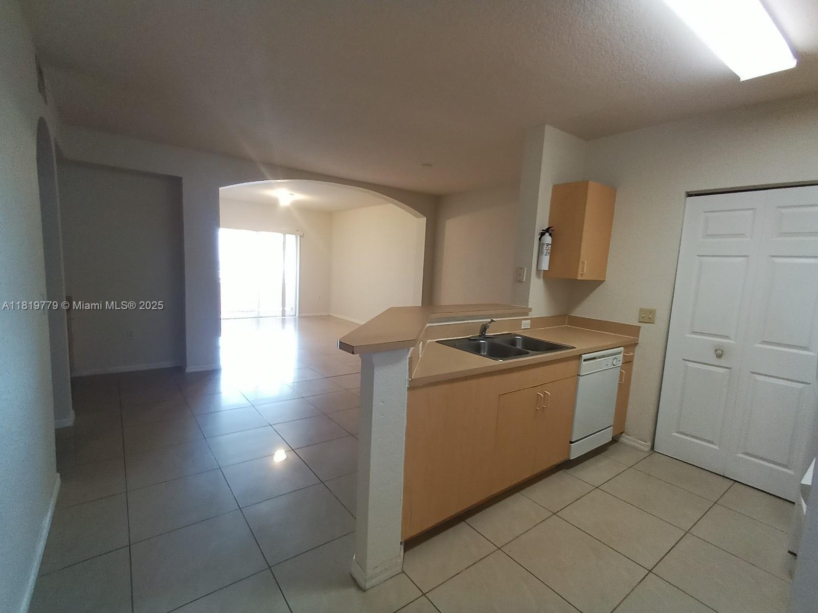 BELMONT AT NORTH LAUDERDA - Residential