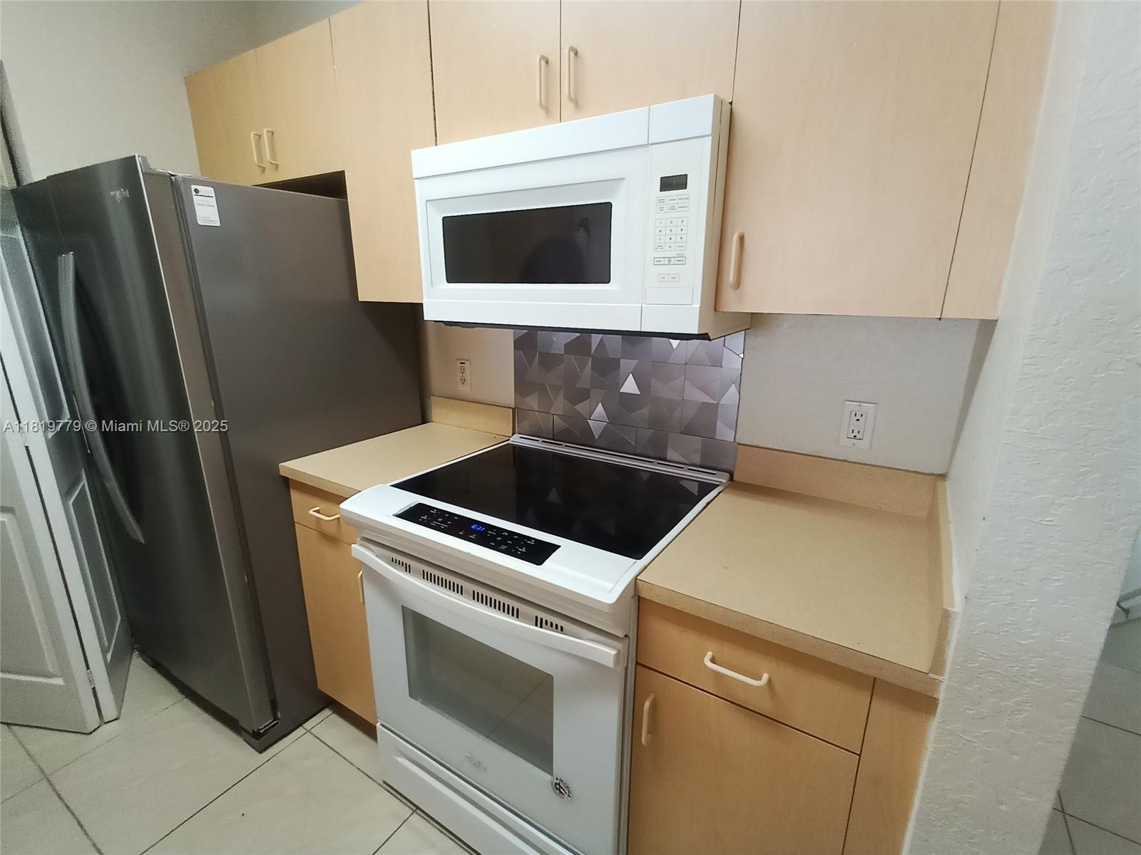 BELMONT AT NORTH LAUDERDA - Residential