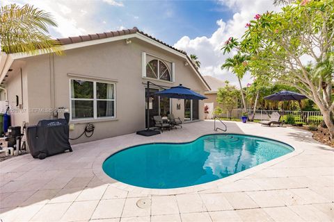 Tiny photo for 180 SW 167th Ave, Pembroke Pines, FL 33027 (MLS # A12026707)