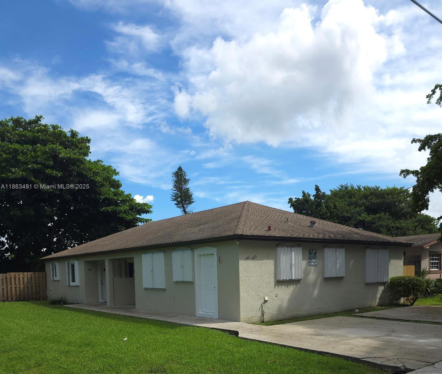 ORANGE HEIGHTS - Residential Lease