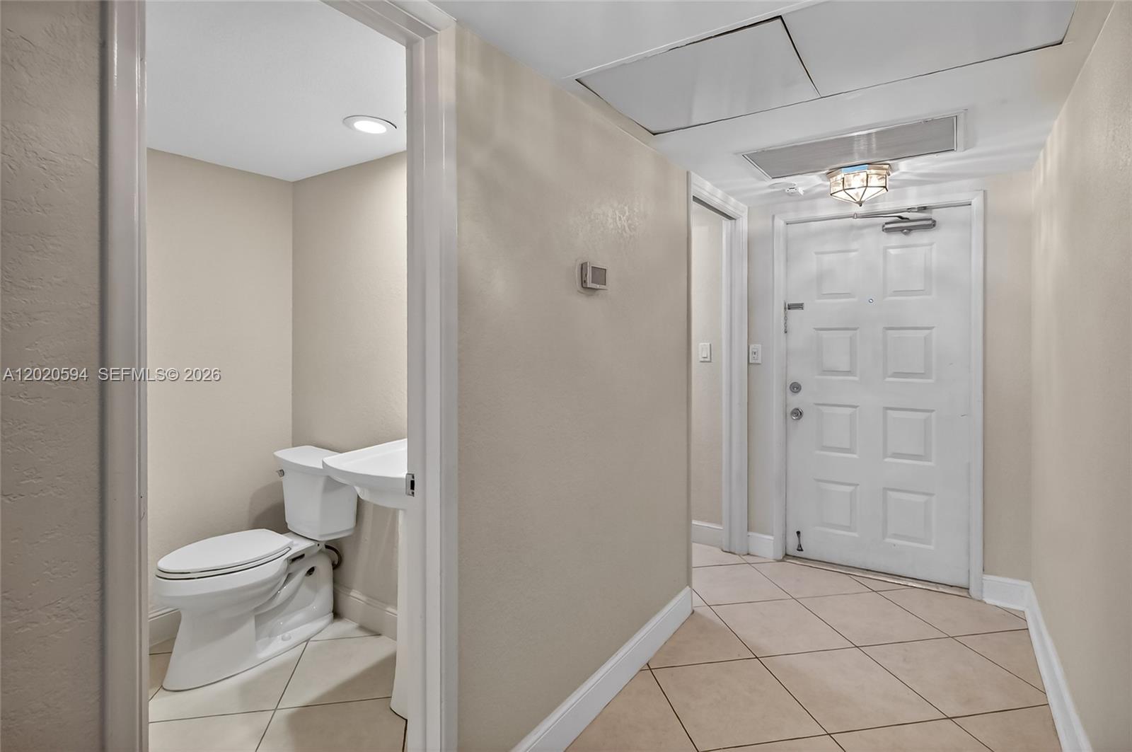 NO 104 PALM-AIRE COUNTRY - Residential