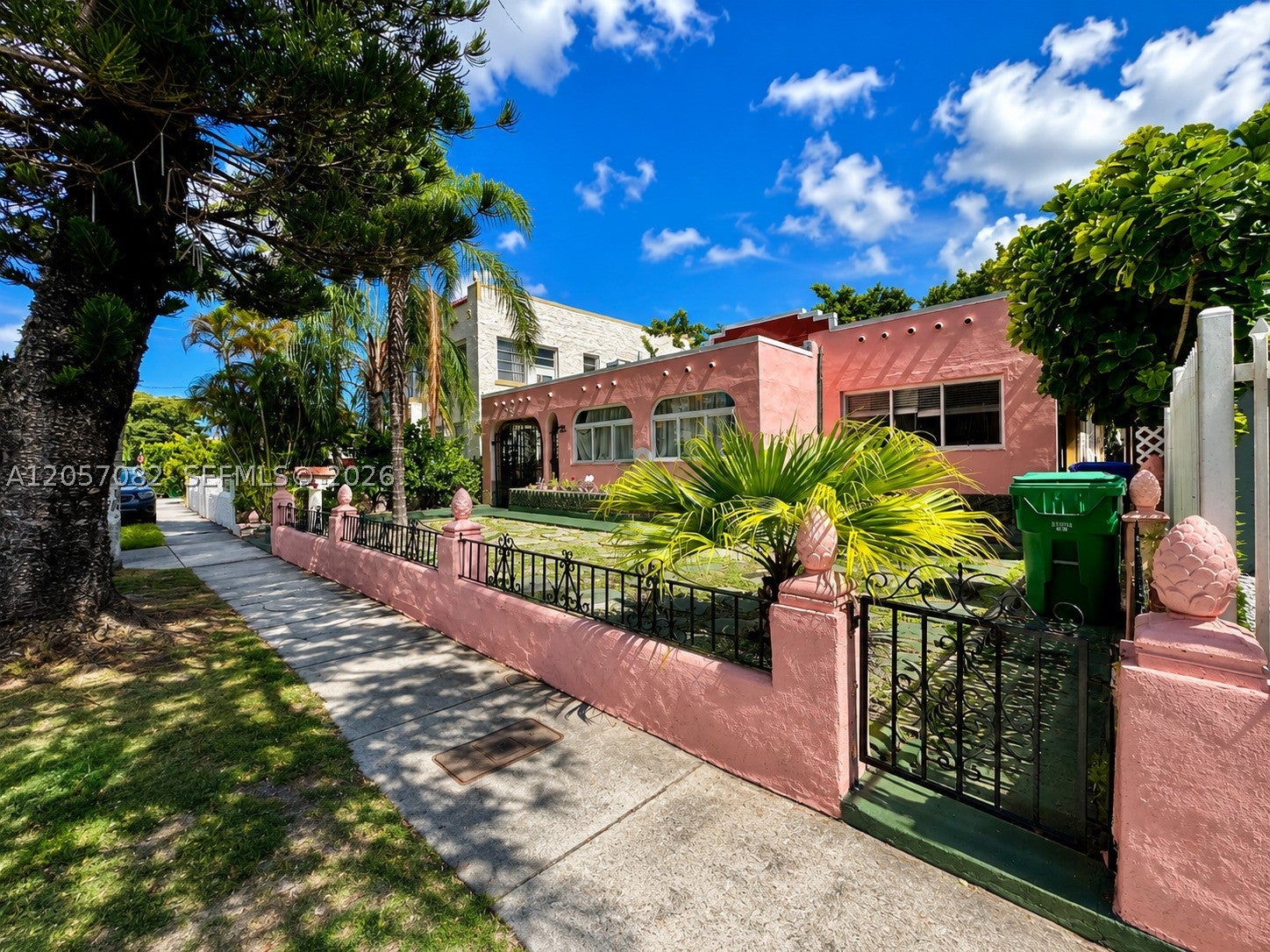 1720 SW 11th Ter