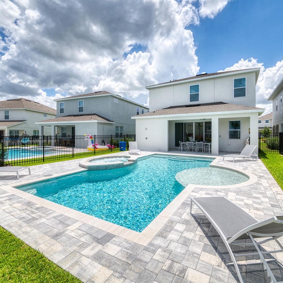 Property for Sale at 291 Burma St, Kissimmee,  - Bedrooms: 5 
Bathrooms: 5  - $710,000
