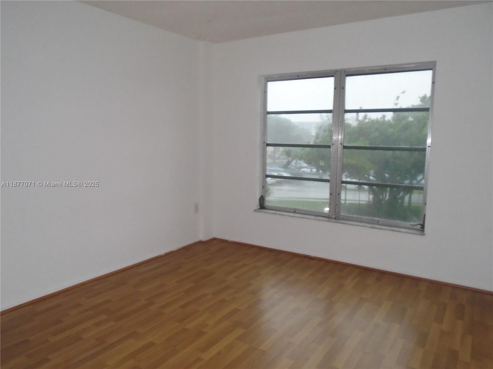 MANORS OF INVERRARY XI - Residential