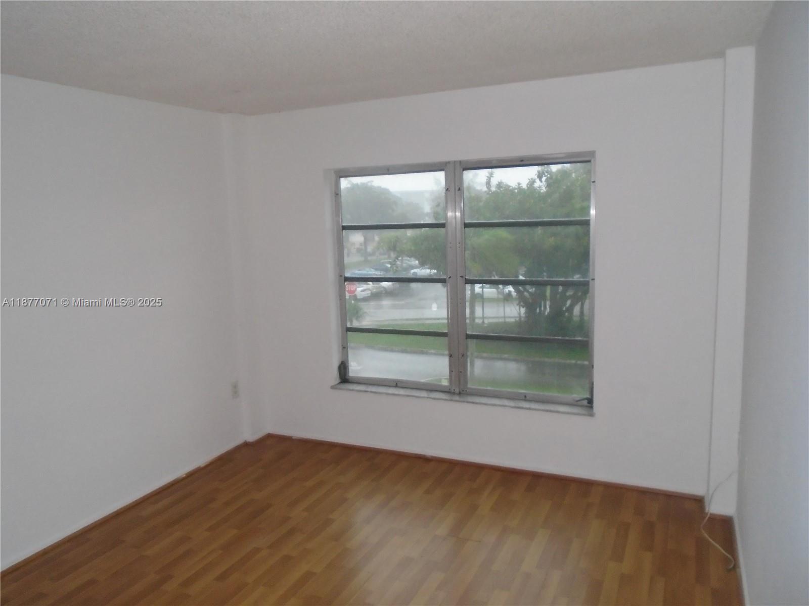 MANORS OF INVERRARY XI - Residential