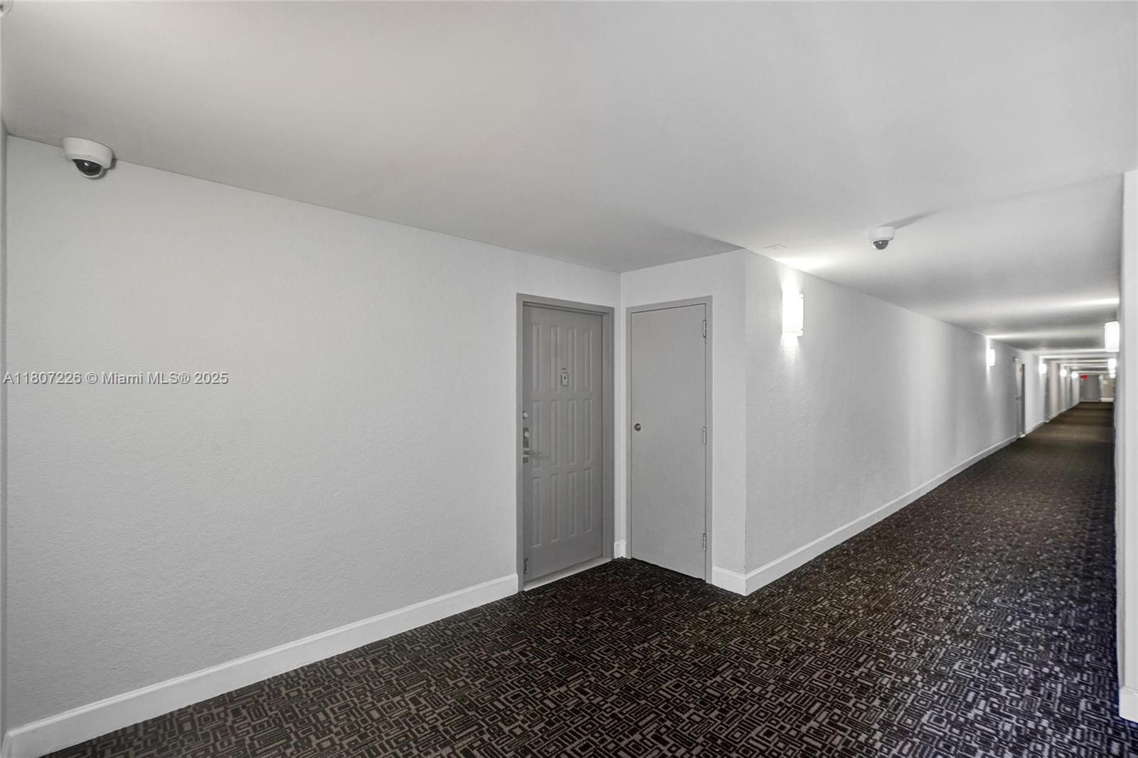 200 Leslie Dr 1031