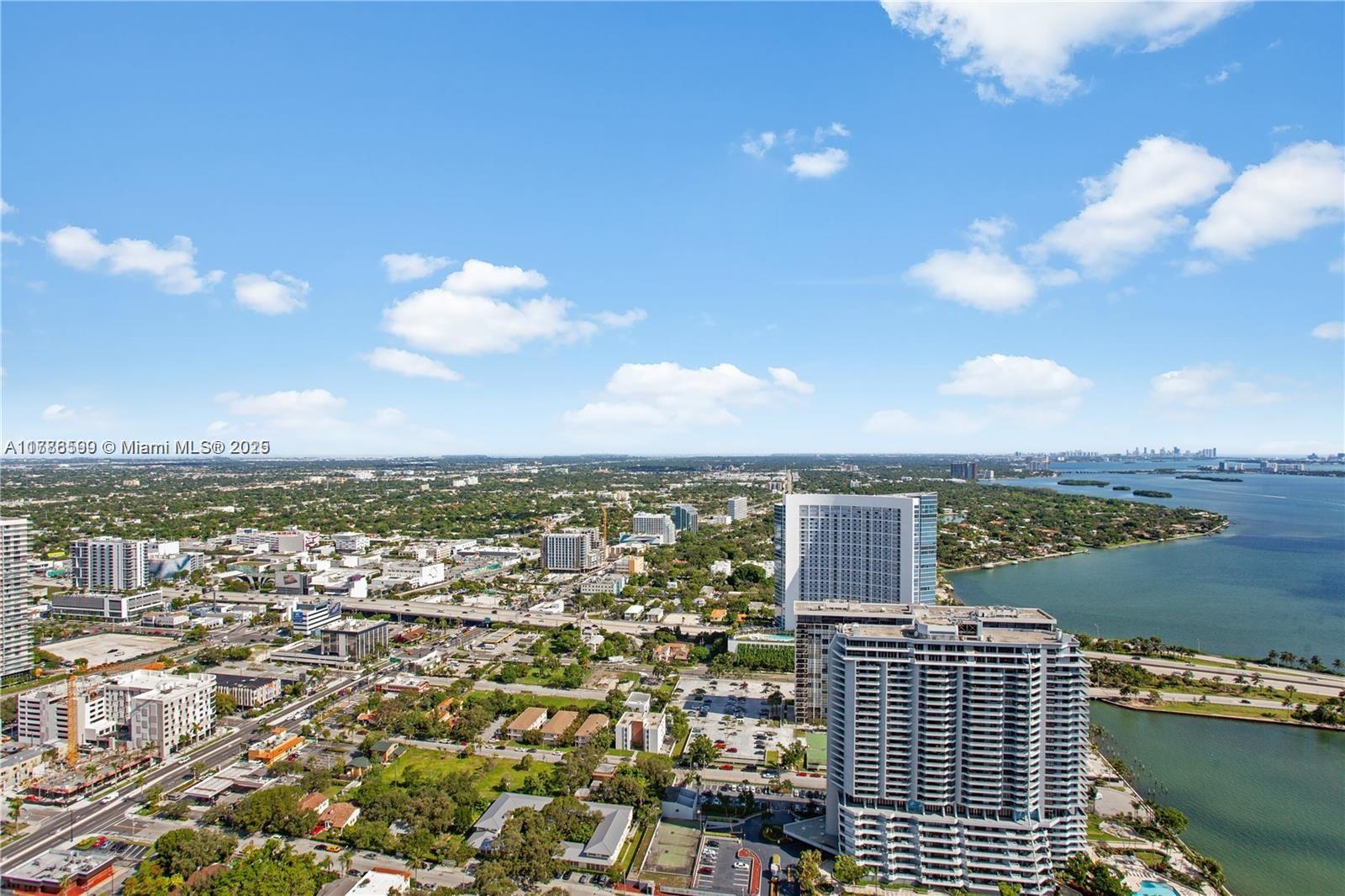 PARAISO BAY CONDO - Residential