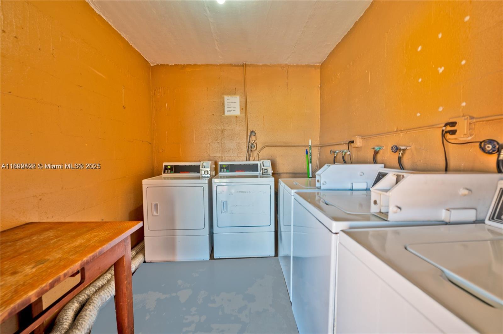 RIVER GRAND II CONDO - Residential Lease