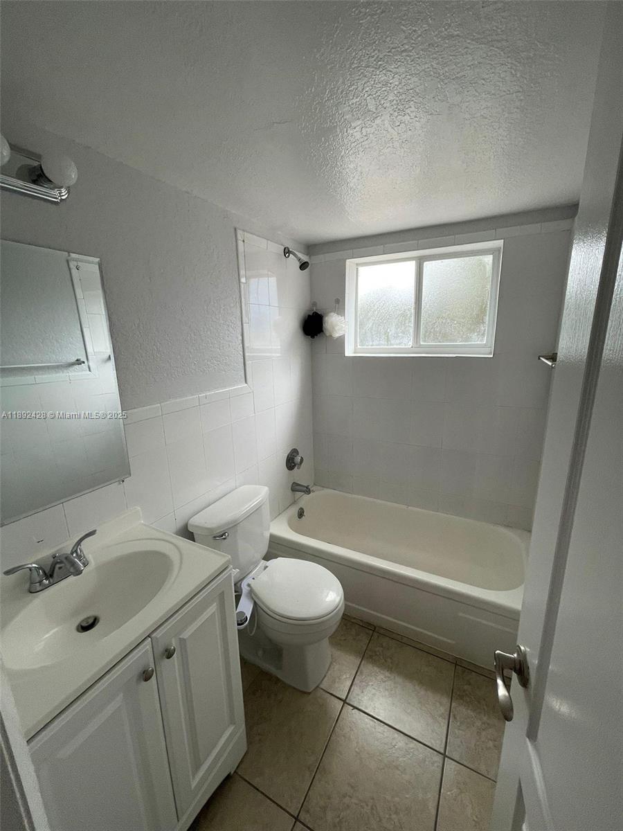 RIVER GRAND II CONDO - Residential Lease