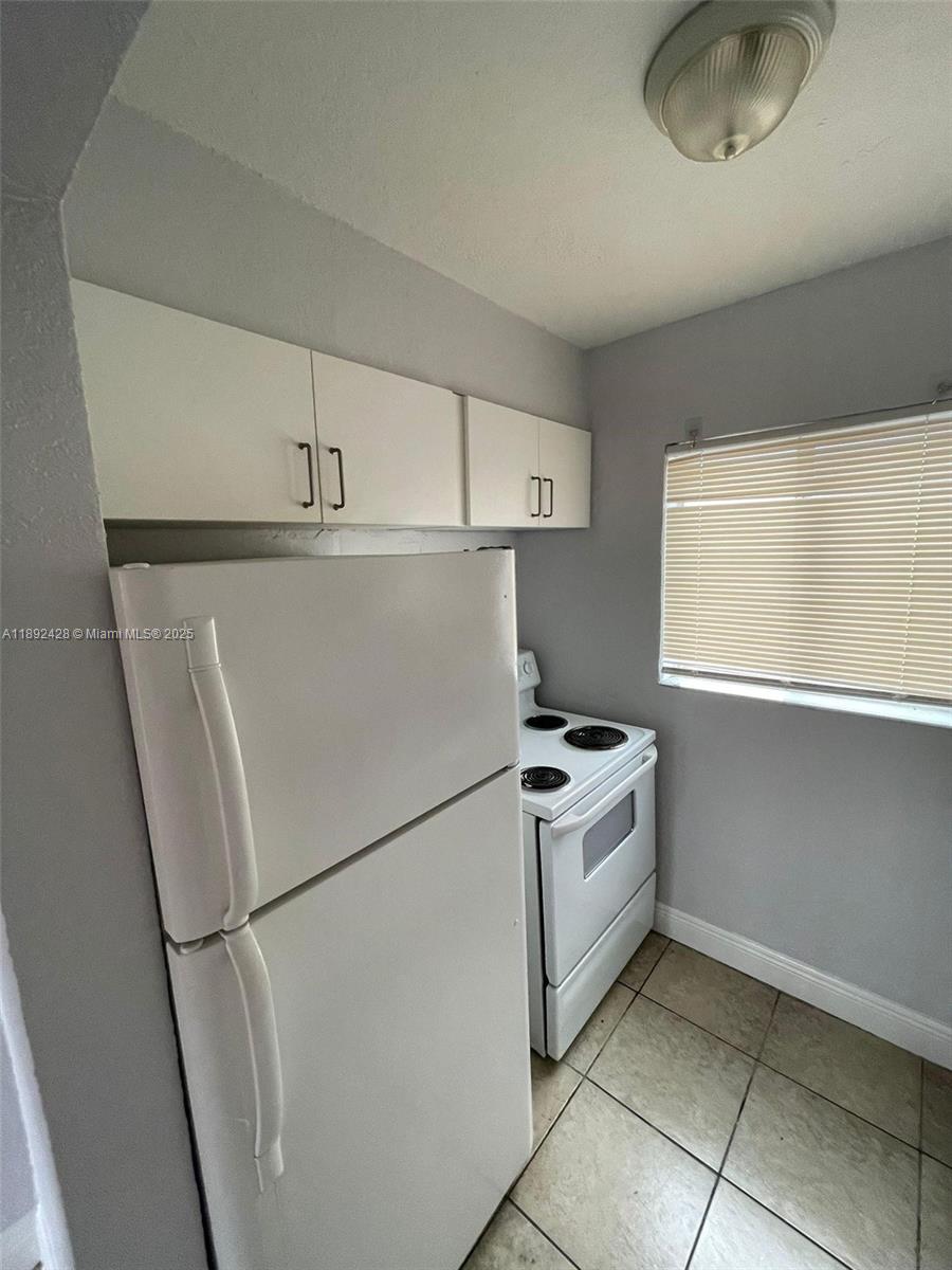 RIVER GRAND II CONDO - Residential Lease