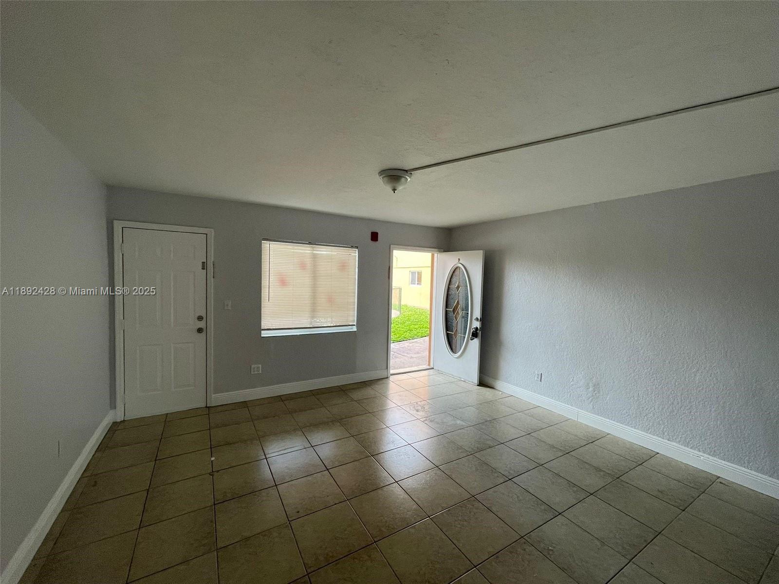 RIVER GRAND II CONDO - Residential Lease